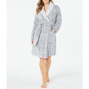 Faux fur super soft robe